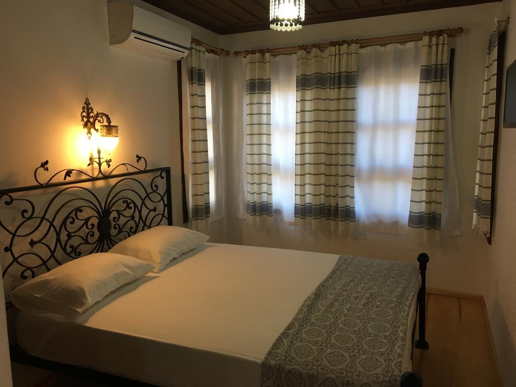 Tirilye Evi Otel Zeytinbagi Екстериор снимка